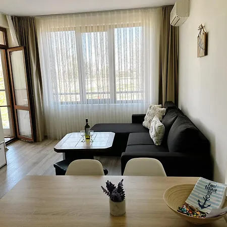Apartament Mare